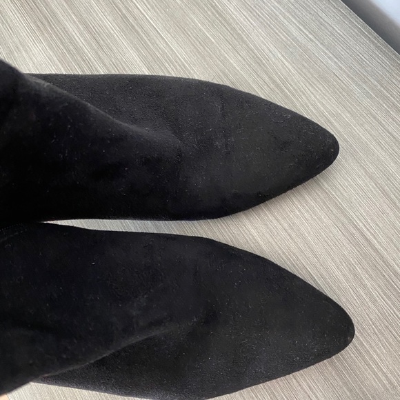 Black suede booties - Picture 3 of 6